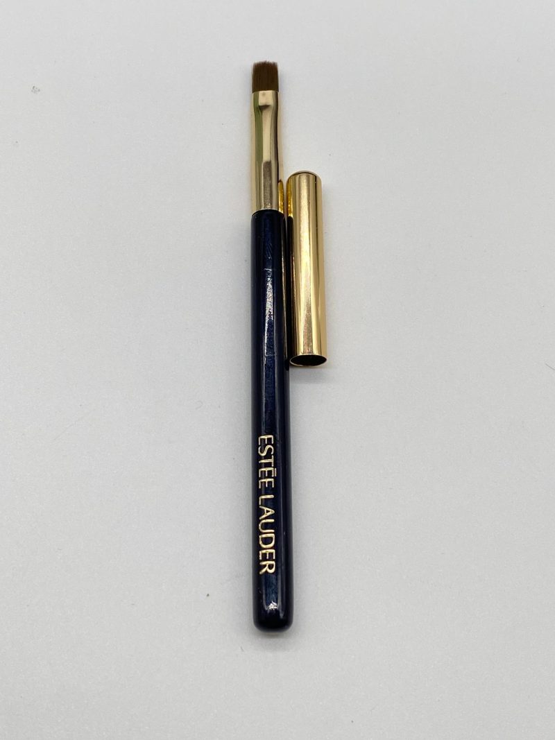 Estee Lauder Lip Brush 35 New. Authentic