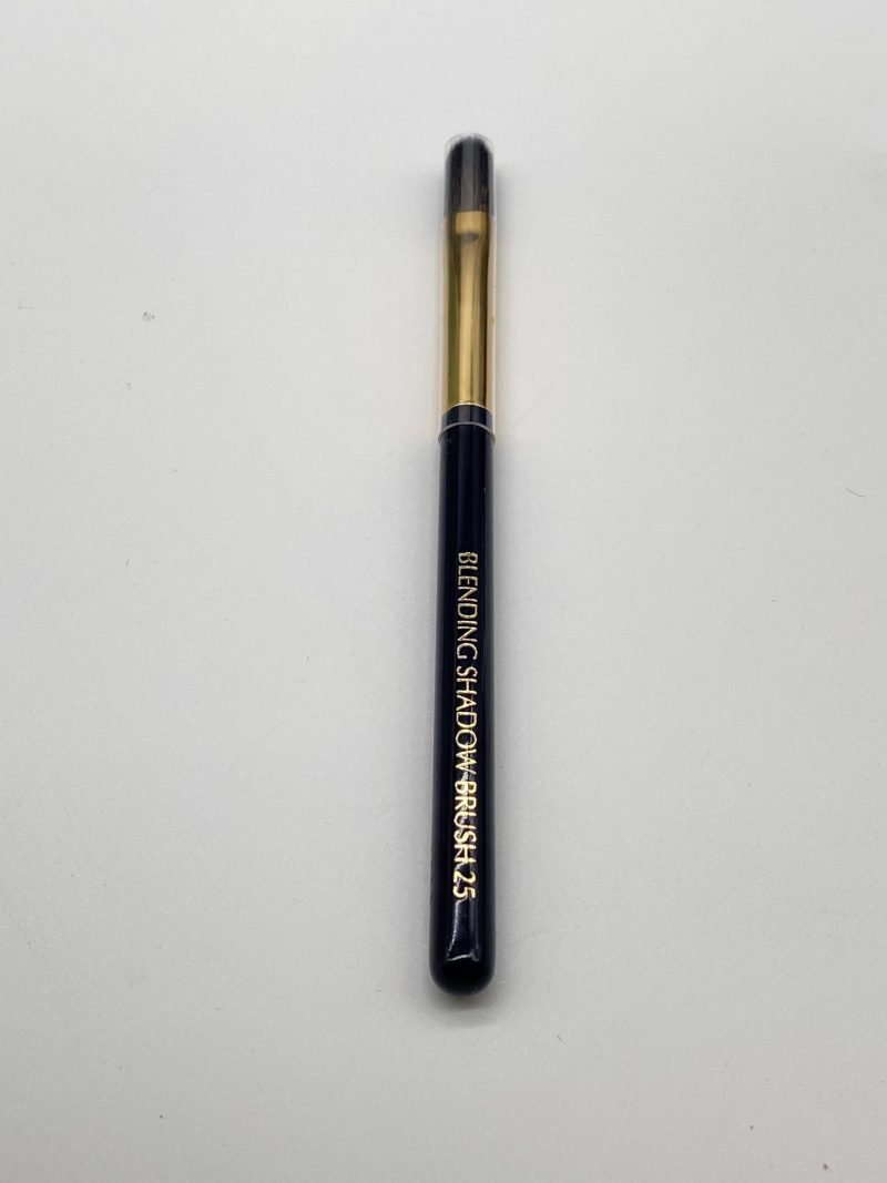 Estee Lauder Blending Shadow Brush 25 - Image 4