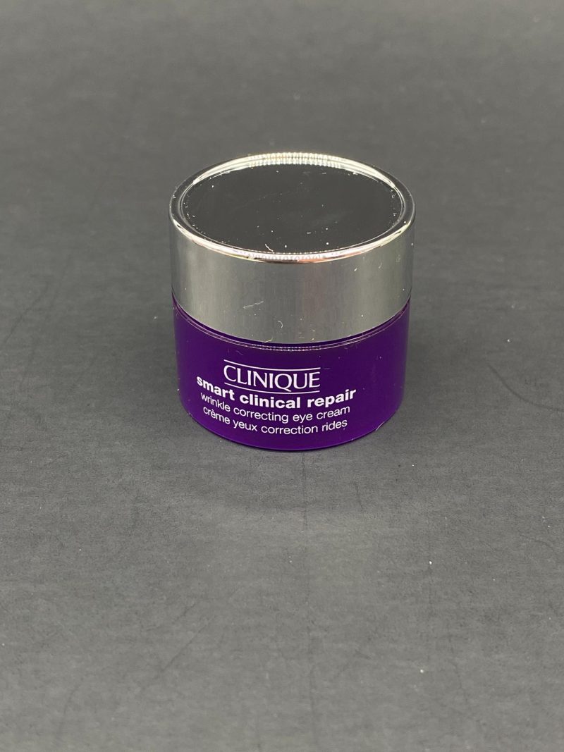 Clinique Smart Clinical Repair Wrinkle Correcting Eye Cream 0.17 Oz/ 5 ml - Image 3