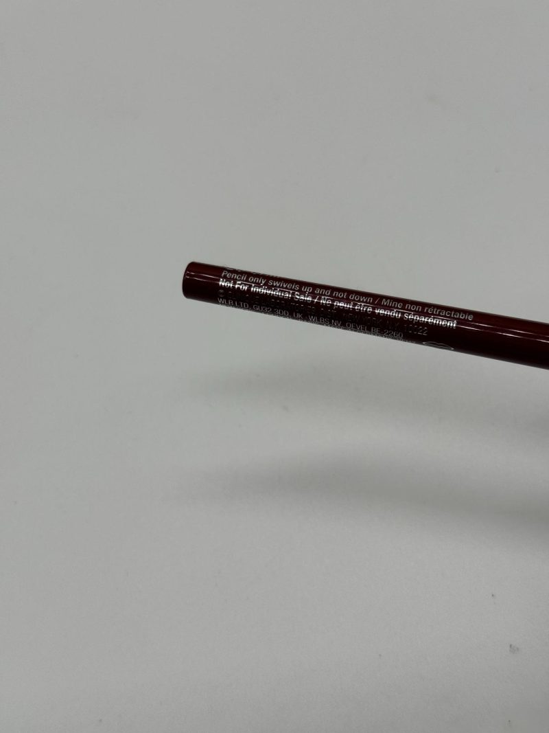 Clinique Quickliner For Lips 20 Chili 0.01 Oz - Image 3