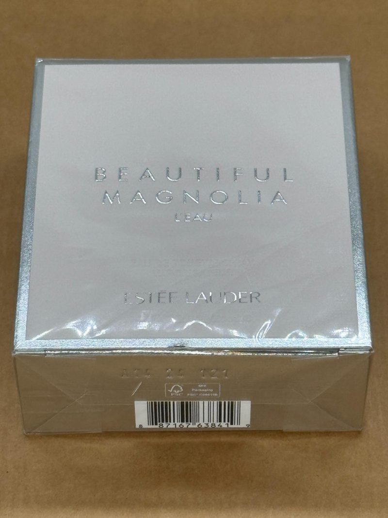 Estee Lauder Beautiful Magnolia L’Eau Eau de Toilette Spray 1.7 oz - Image 2