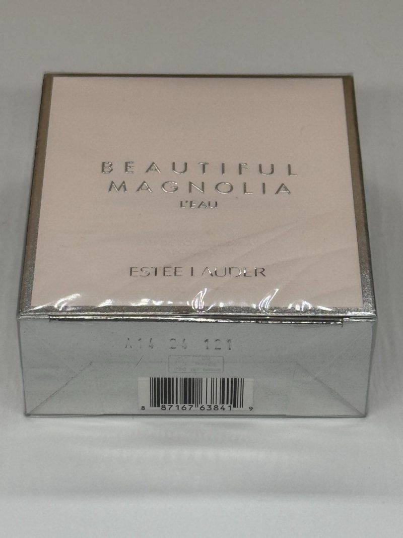 Estee Lauder Beautiful Magnolia L’Eau Eau de Toilette Spray 1.7 oz - Image 3