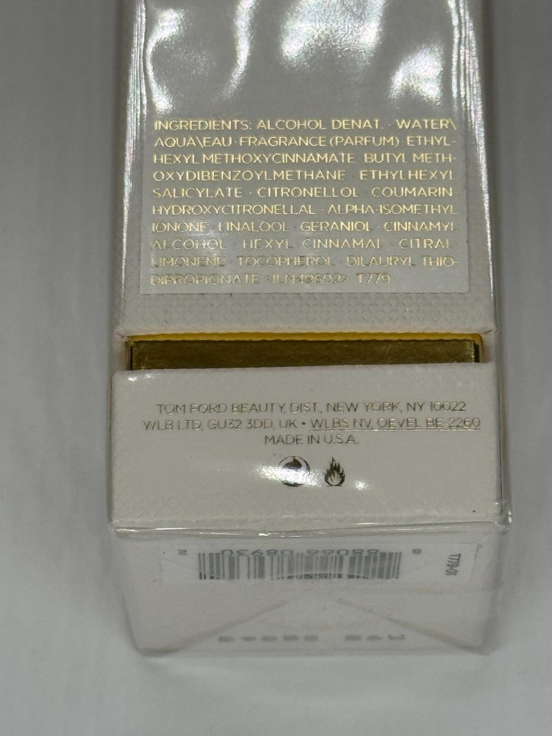 Tom Ford White Suede Eau de Parfum Spray, 50ml - Image 3