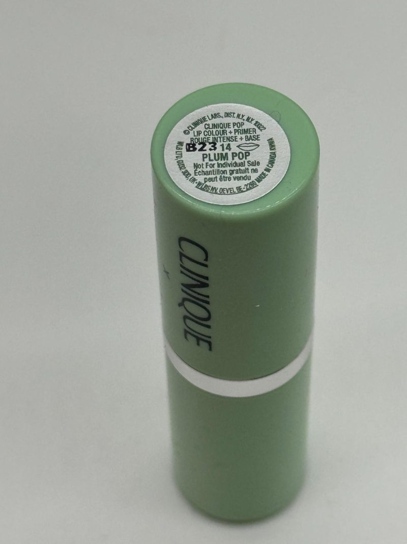 Clinique x Kate Spade Lipstick 14 Plum Pop Lip - Image 3
